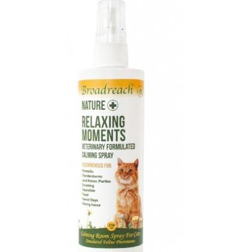 Relaxing Moments Calming Room Spray for Cats 236ml